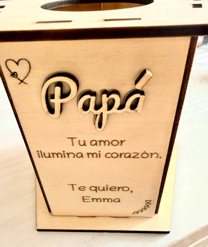 Lámpara personalizada de madera
